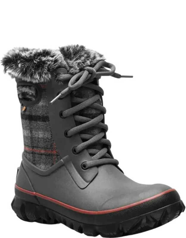Arcata Cozy Winter Boots