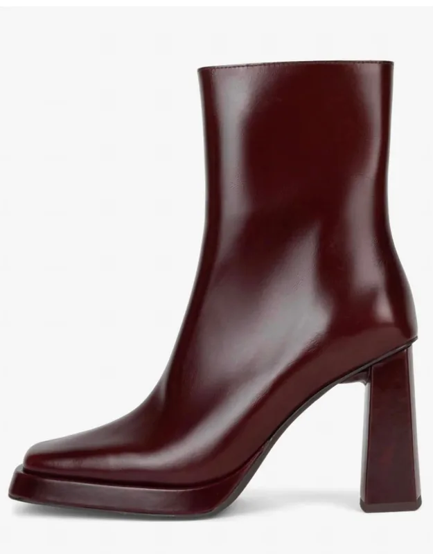 Maximal-lo Boots
