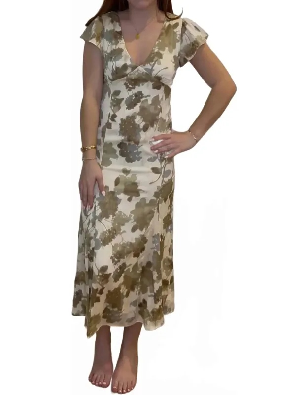Flattering Floral Midi Dress