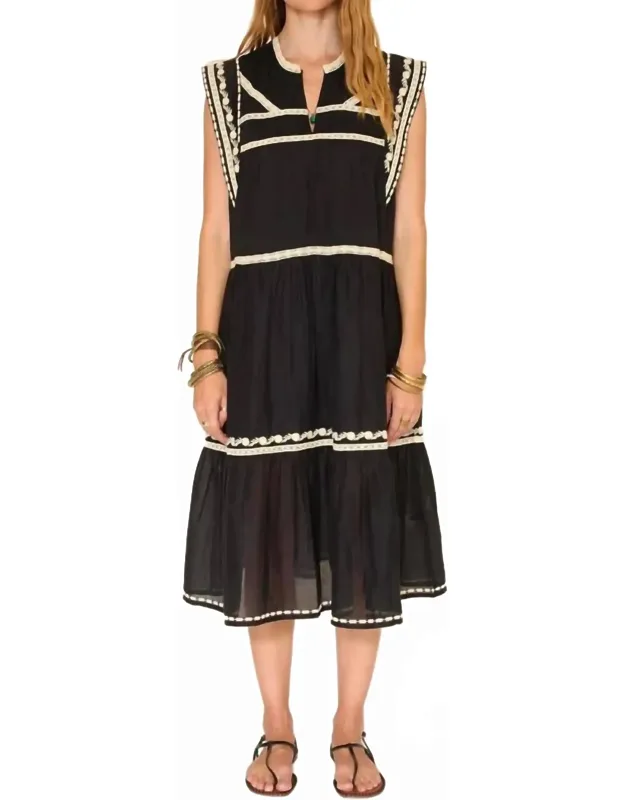 Roleo Dress