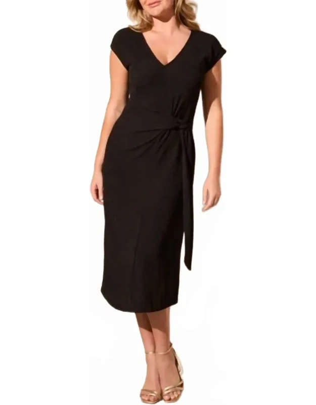 Short Sleeve Dress With Front Tie