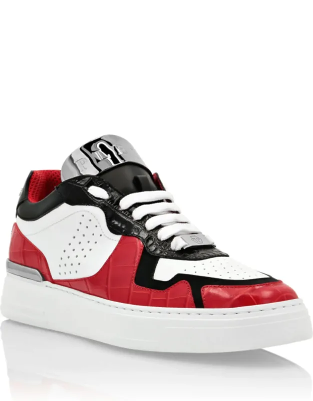 Lo-top Sneakers