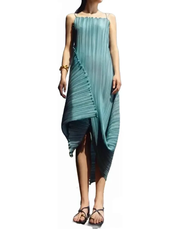 Hydro Midi Dress