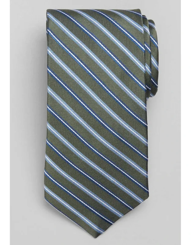 Traveler Collection Chevron Satin Stripe Tie
