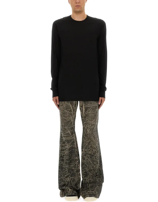 Long-sleeved T-shirt