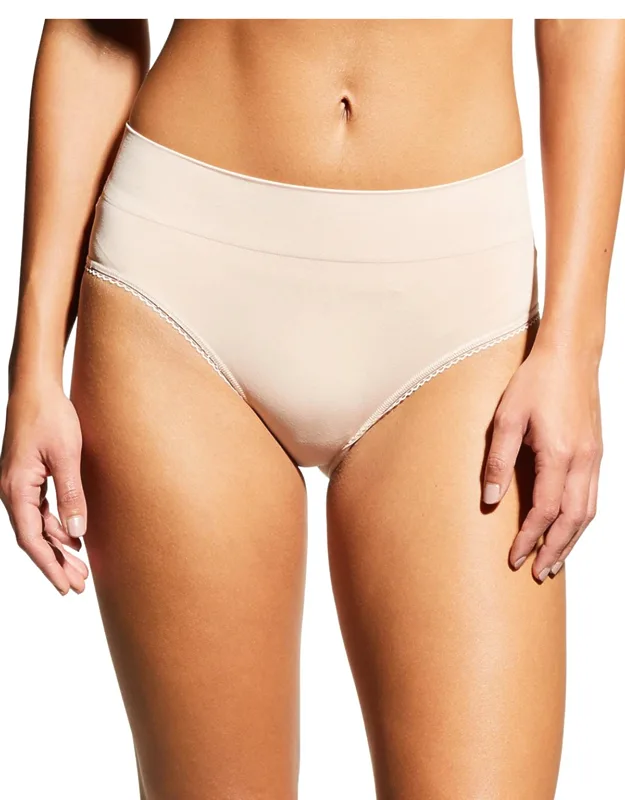 Flexible Hi-cut Brief