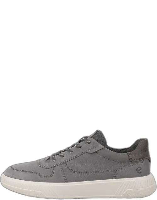 Move Nubuck Sneakers