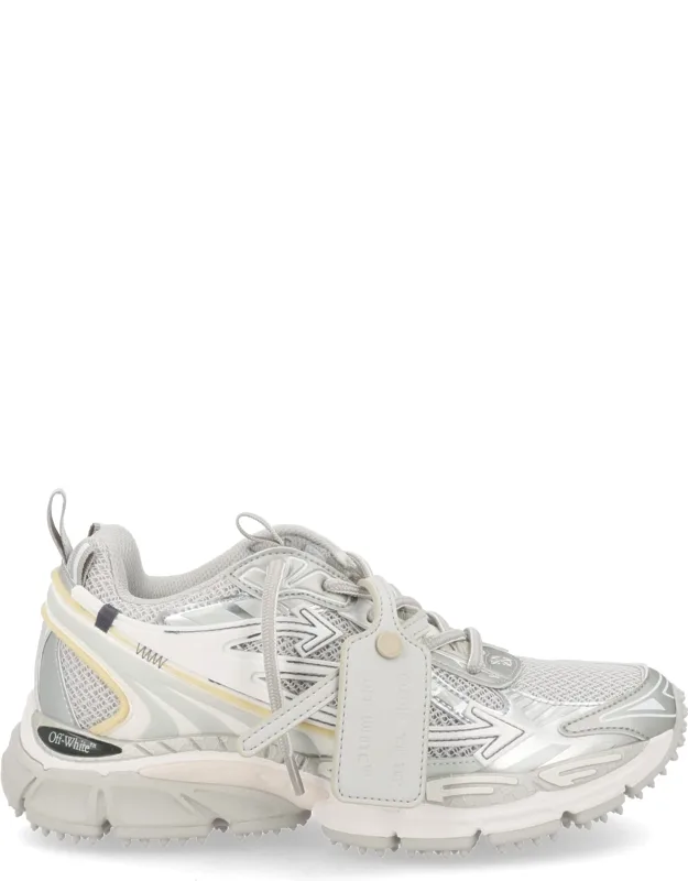 Sneakers "be Right Back"