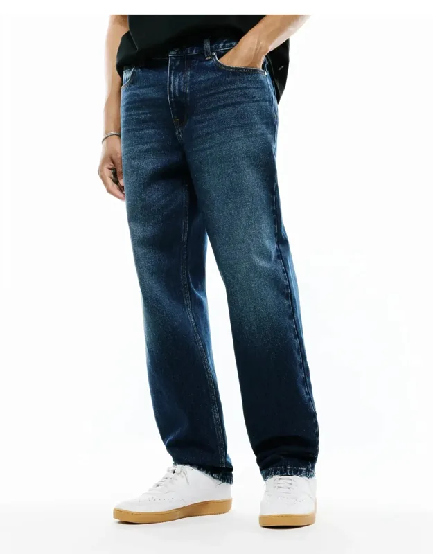 Relaxed Fit Jeans