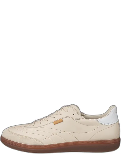 Soft 11 Leather Lace-up Sneakers