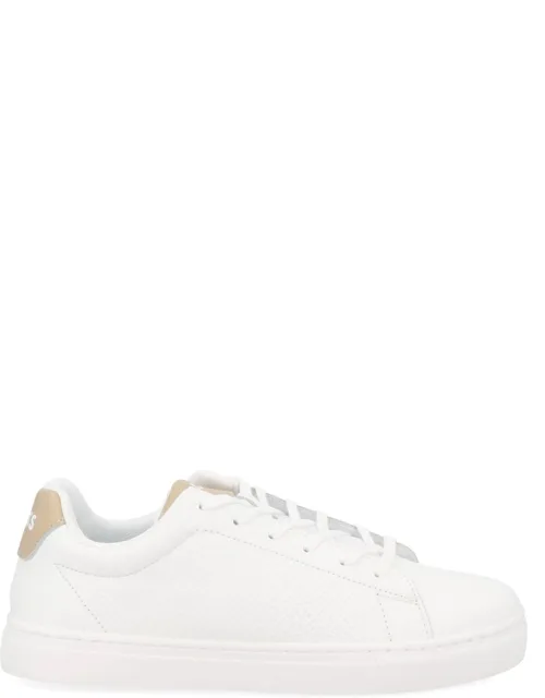 Sneakers With Laces