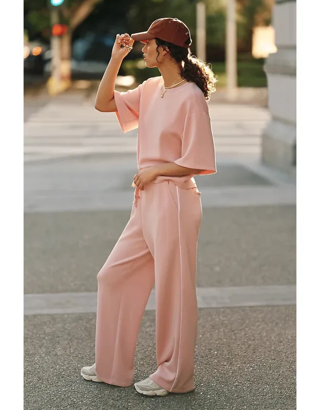 Wide-leg Pants