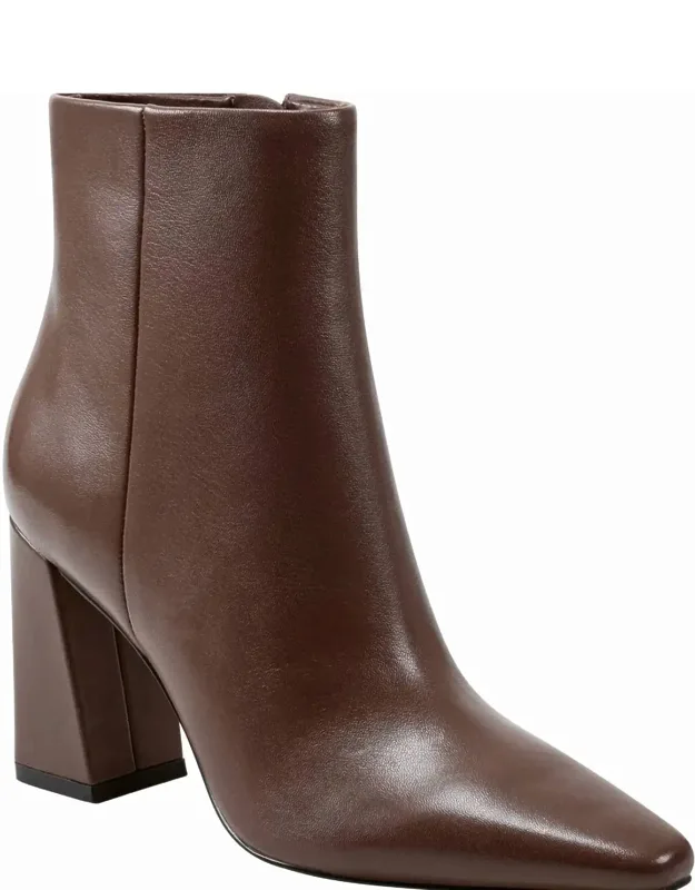 Yanara Booties In Leather