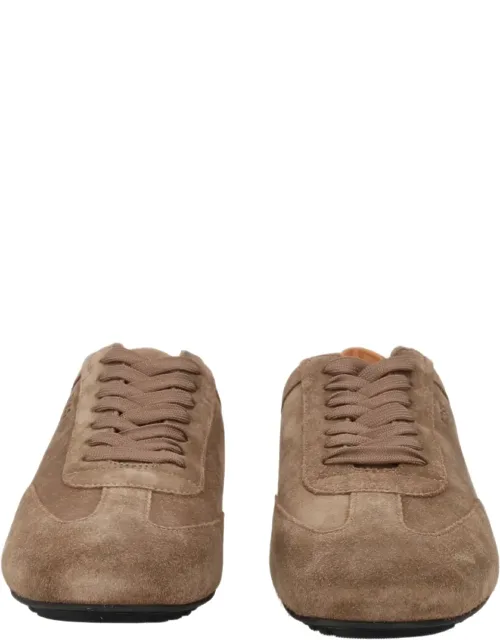 Noel Low-top Rounded Toe Suede Sneakers