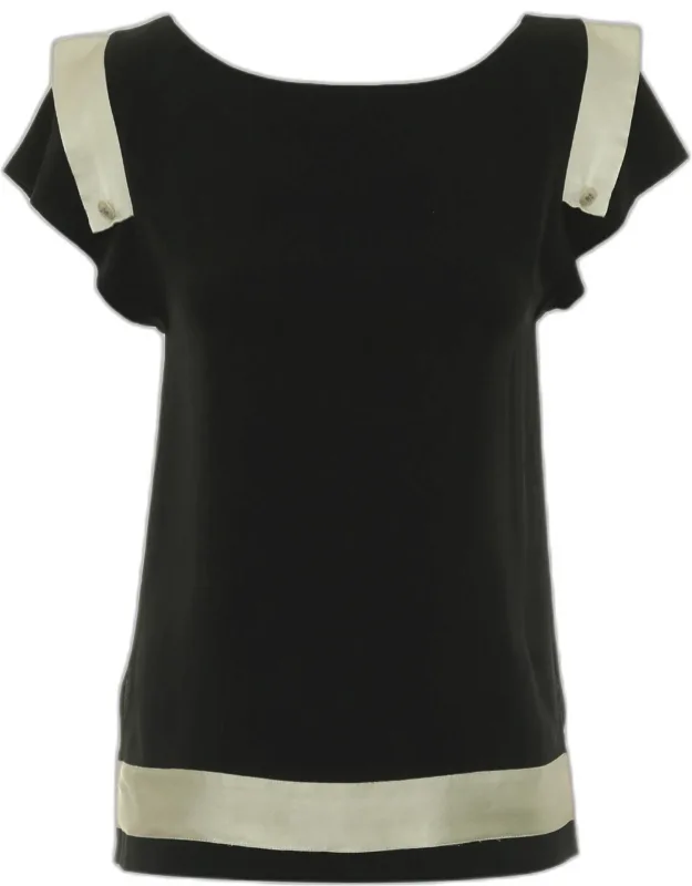 Sleeveless Blouse