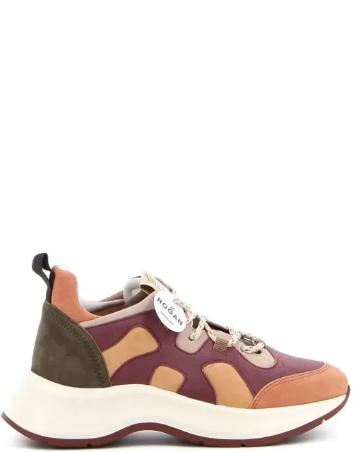 H585 Sneakers
