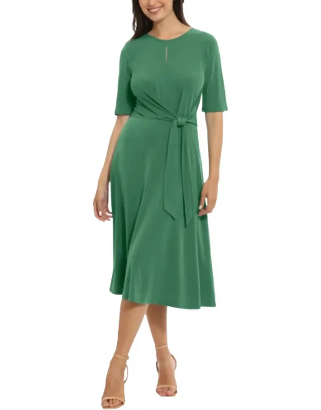 Keyhole Detail A-line Midi Dress