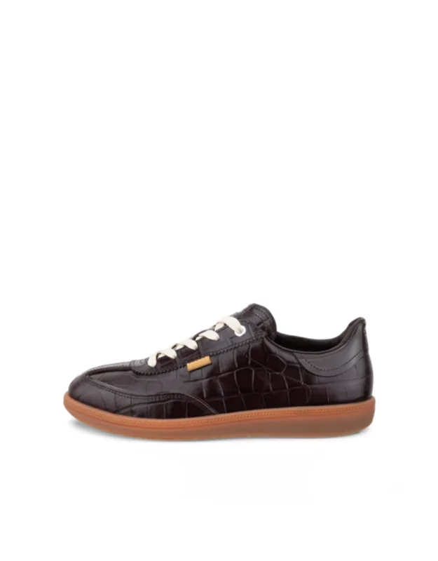 Soft 11 Leather Lace-up Sneakers