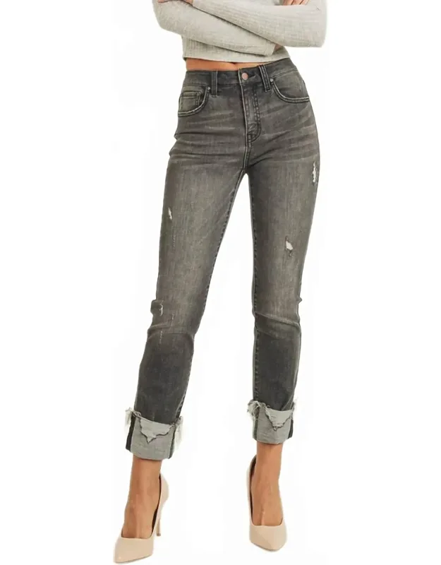 Stunning & Stylish Cuffed Straight Denim Jeans