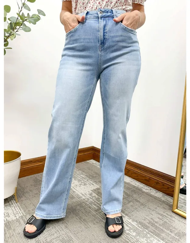 Super High Rise Straight Leg Loose Fit Jeans