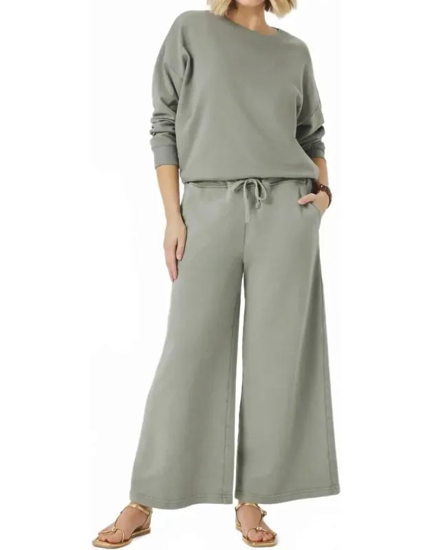 Cropped Pants