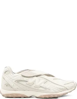 Touch-strap Mesh Sneakers