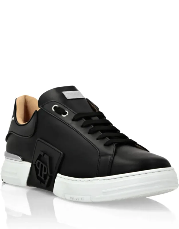 Lo-top Leather Sneakers