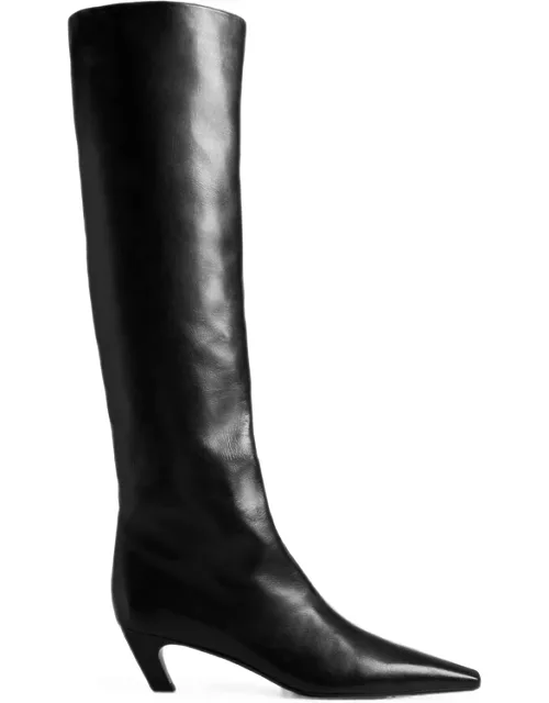 Khaite Davis Knee-high Boots Polished Finish Pointed Toe Kitten Heel Slip-on Style