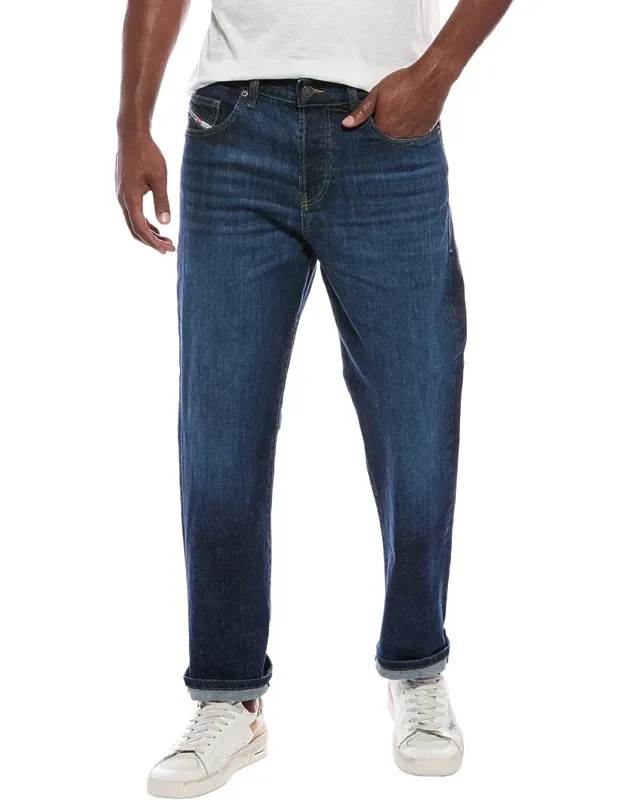 Straight Jeans