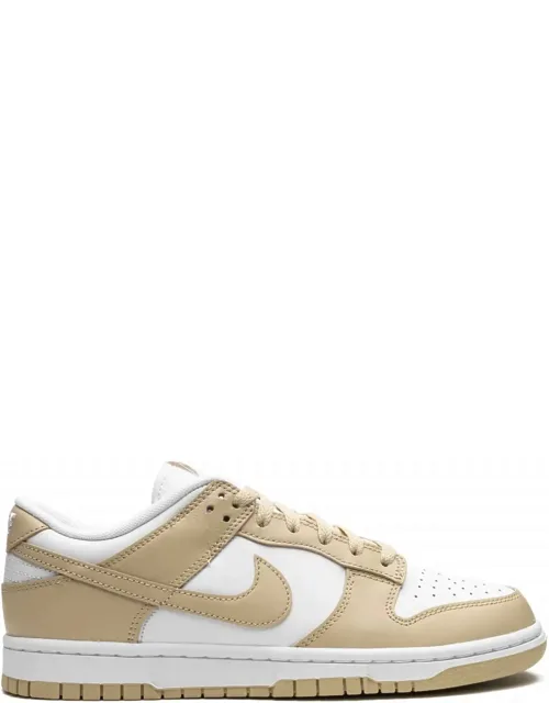 Dunk Low Sneakers