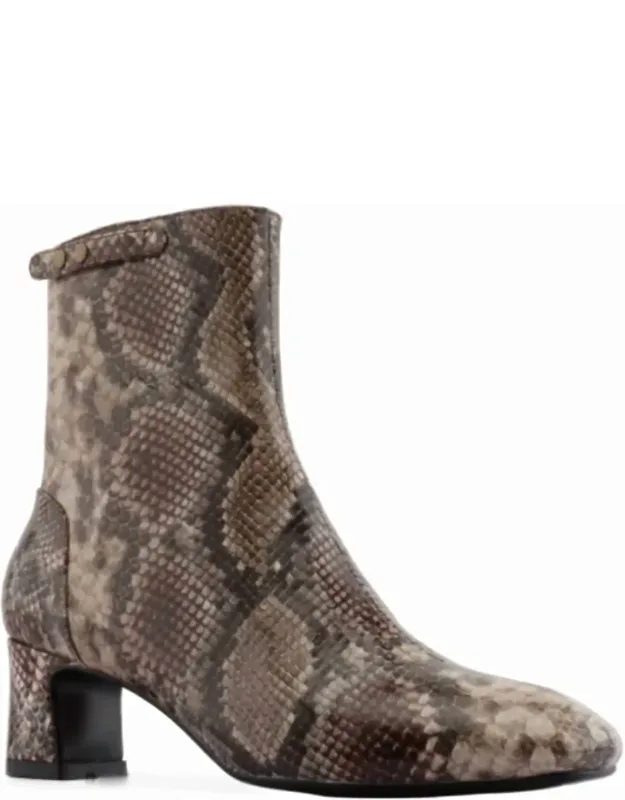 Wyn Boots In Snake