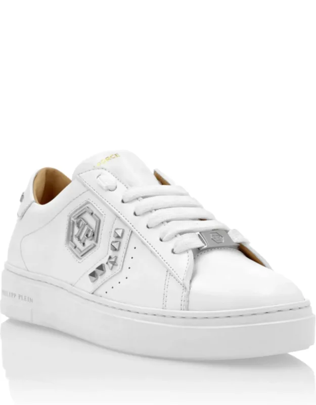Lo-top Leather Sneakers