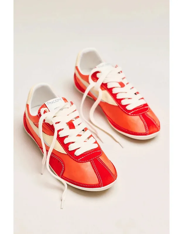 Temple Sneakers