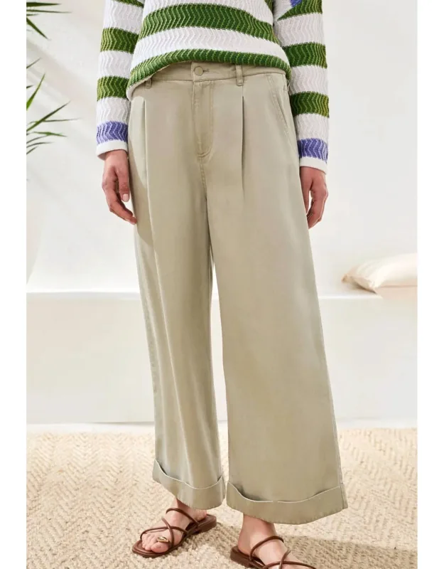 Pleated Wide Leg Pants With Cuffs