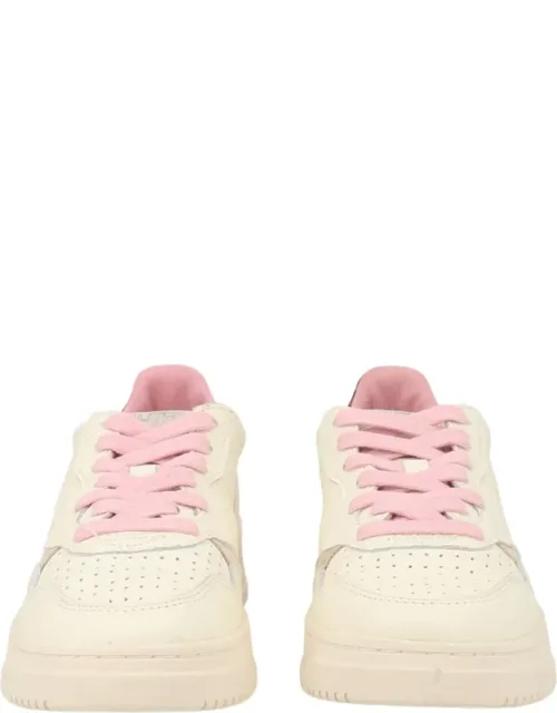 Medalist Low Leopard Print Accent Leather Sneakers