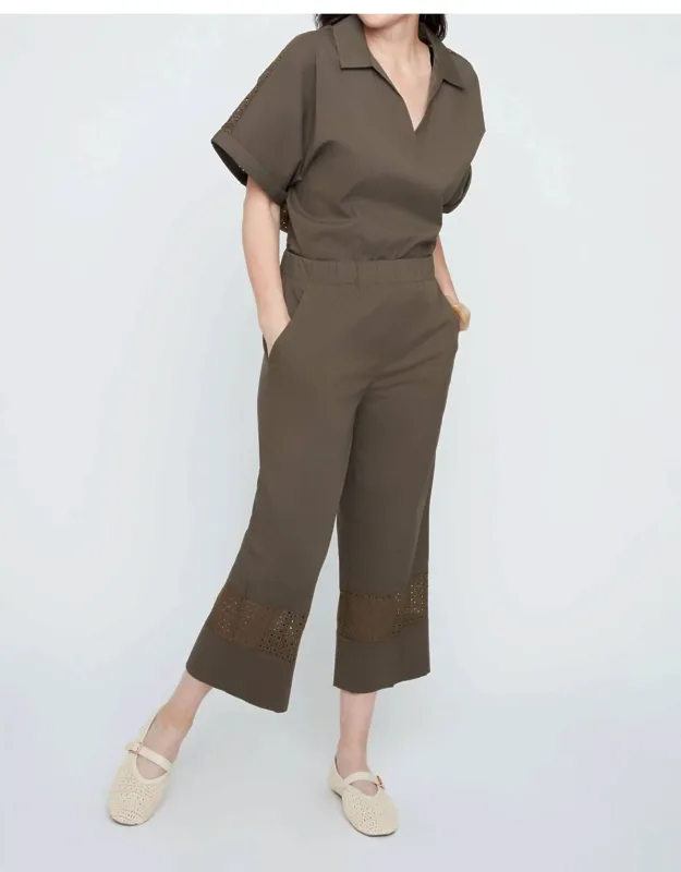 Woven Cropped Pants