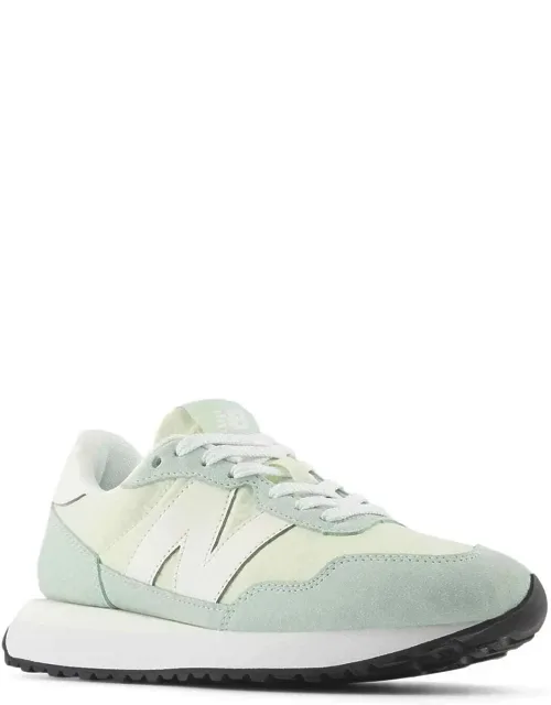 237 Sneakers