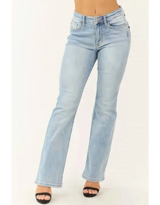 _bootcut Jean In Light Wash With Semi-stretchy Denim And Classic Zipper Fly_