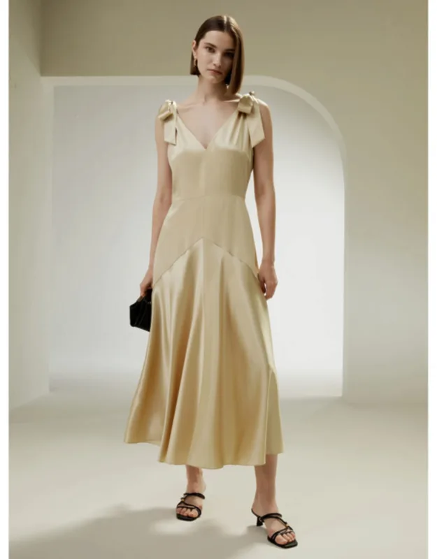 Cut-out Ultra-shiny Maxi Dress