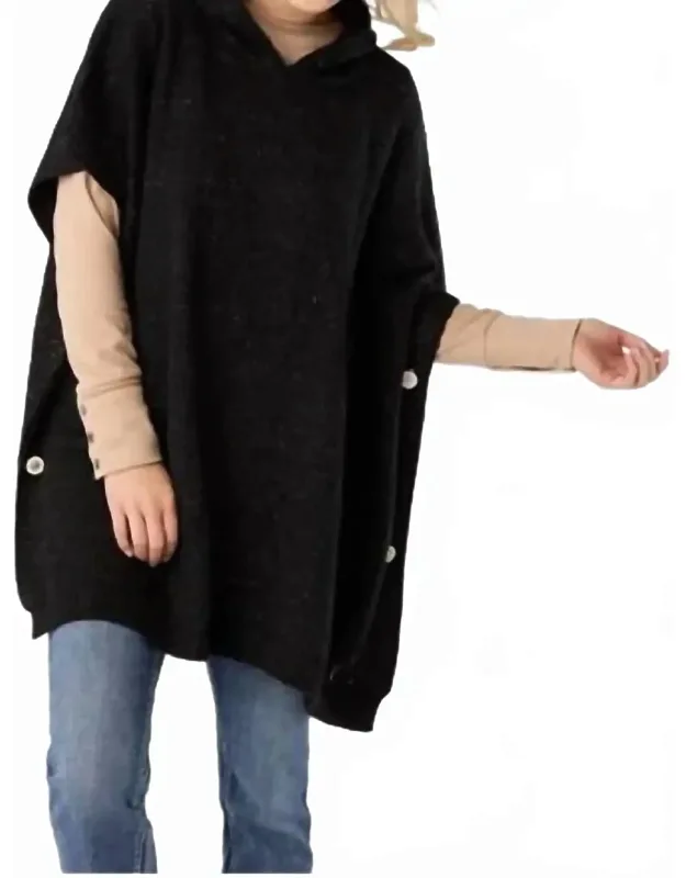 Tindra Hooded Pullover