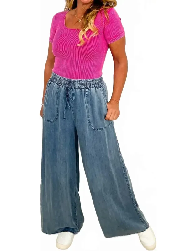 High-rise Wide Leg Jeans