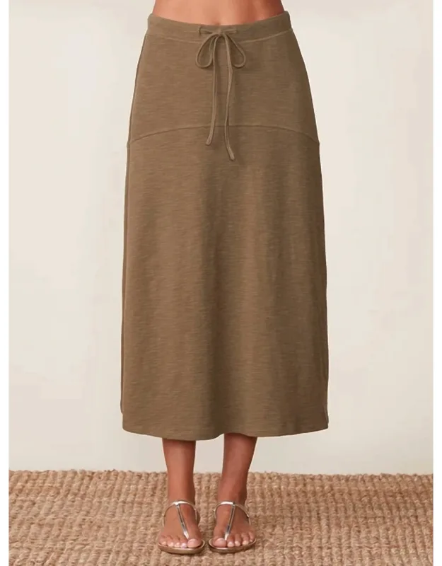 Textured Knit Flare Midi Skirt