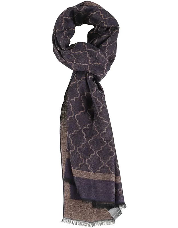 Geometric Pattern Fringed Scarf