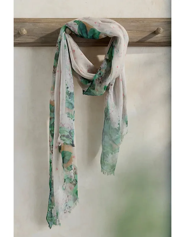 Garden Frame Scarf