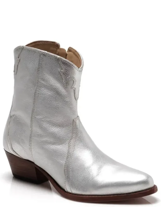 New Frontier Western Boots