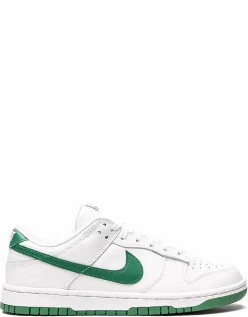 Dunk Low Sneakers