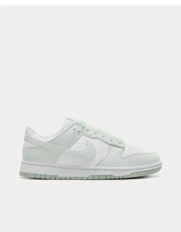 Dunk Low Sneakers