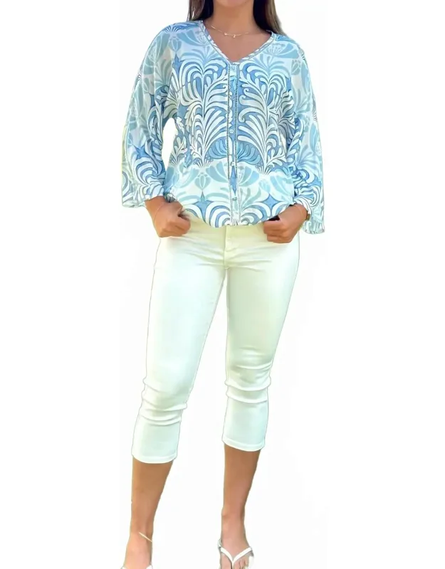 High-waisted Capri Jeans