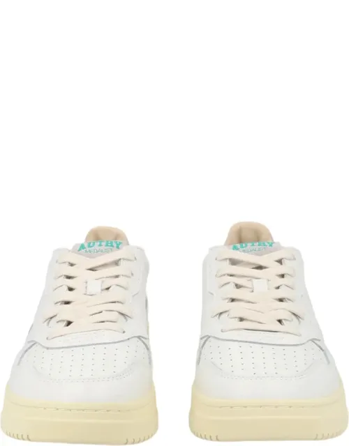 Medalist Low Sneakers With Padded Collar And Perforated Toe Box