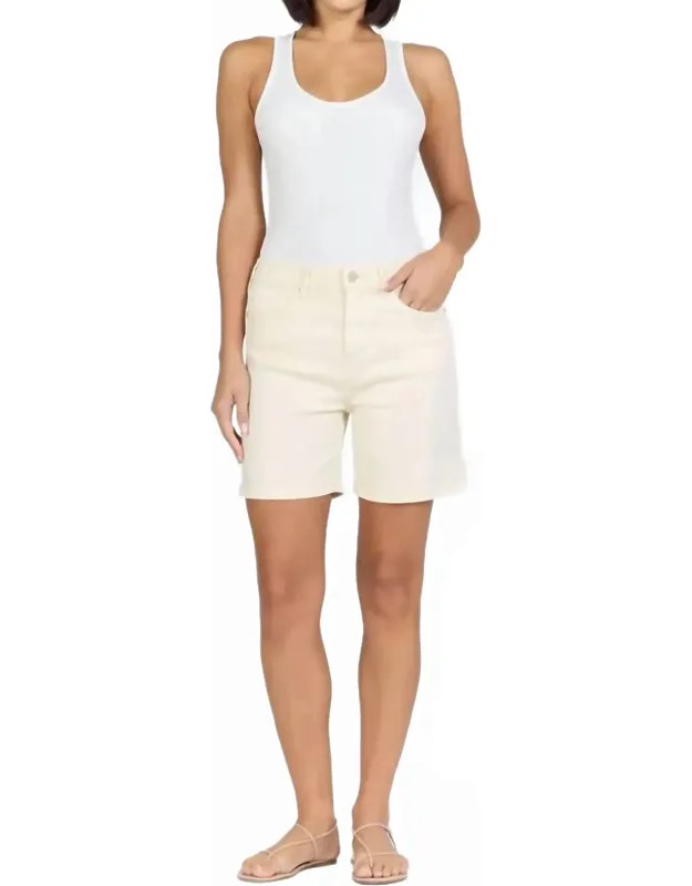 Noel Shorts